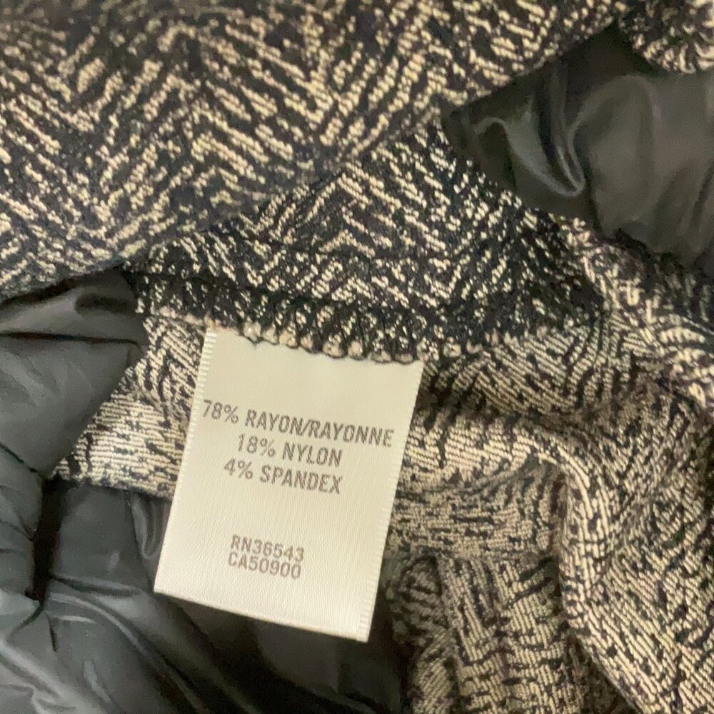 NWT Van Heusen Size 6 Casual pants - Picture 5 of 5